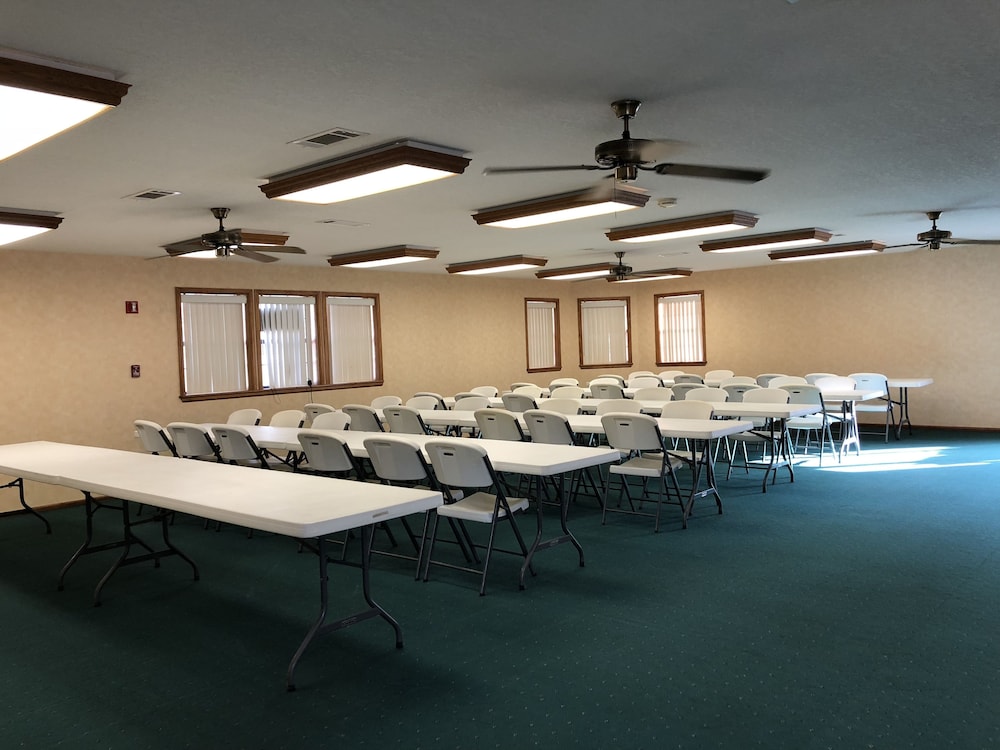 Riverwood Inn of Glenwood - photo 18