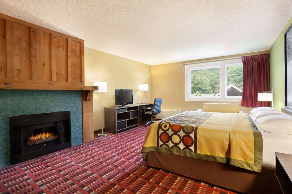 Super 8 by Wyndham Cherokee - photo 21