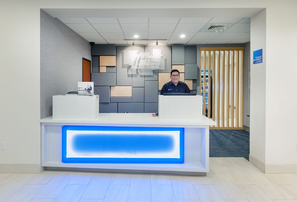 Holiday Inn Express & Suites Houston Memorial Park Area by IHG - photo 37