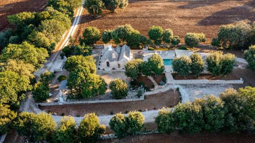 Trullo Mont Bell con giardino e piscina privata in Fasano, Italy