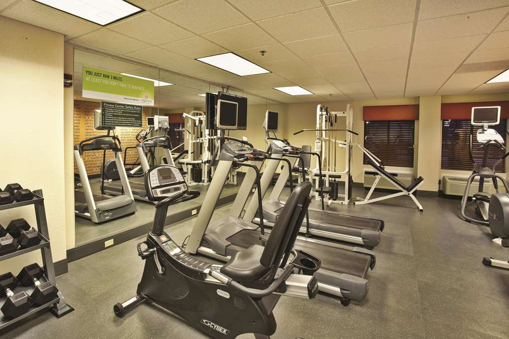 La Quinta Inn & Suites by Wyndham Elkview Charleston NE - photo 9