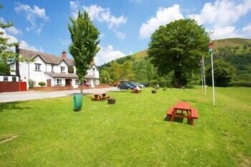 Abbey Grange Hotel — hotel in Llangollen