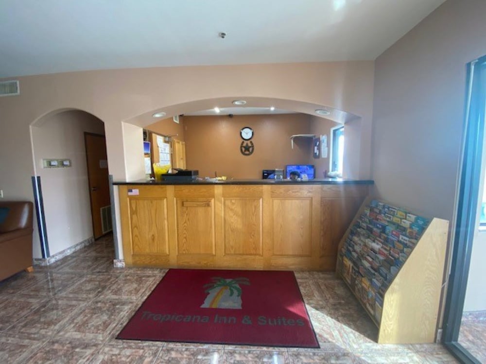 Tropicana Inn and Suites - photo 22