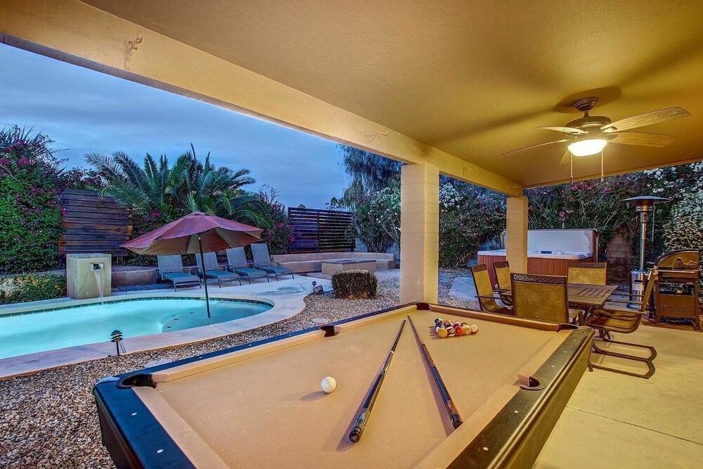 SLS Verde Luxury Estate with FREE Heated Pool Spa Pool Table & Muc - photo 10