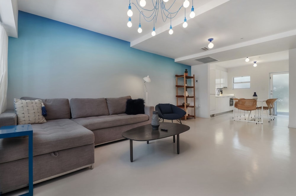 Roami at 250 Collins - photo 81
