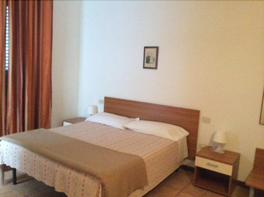 Nuovo Albergo Rex in Chianciano Terme, Italy