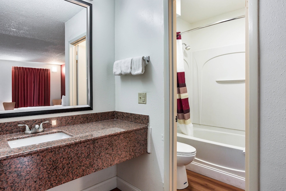 Red Roof Inn Monteagle I 24 - photo 25