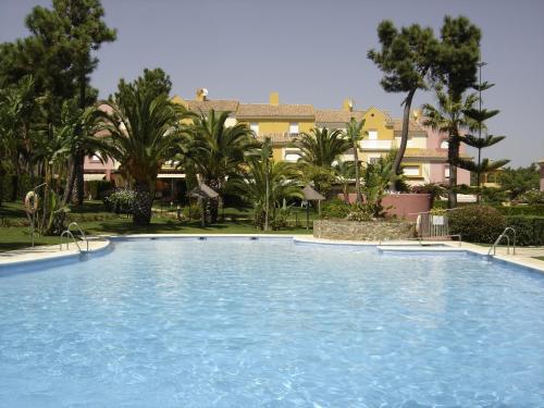 Magnifico Adosado De Esquina Con Vistas Al Golf Playas Islantilla — Islantilla