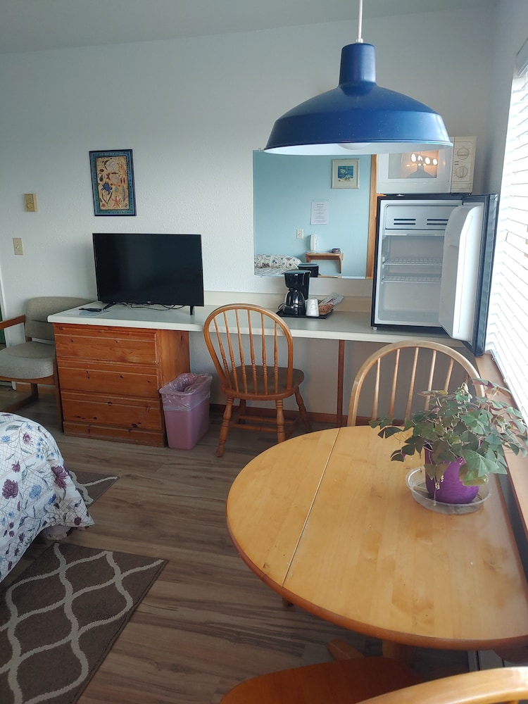 The Dublin House Motel - photo 47