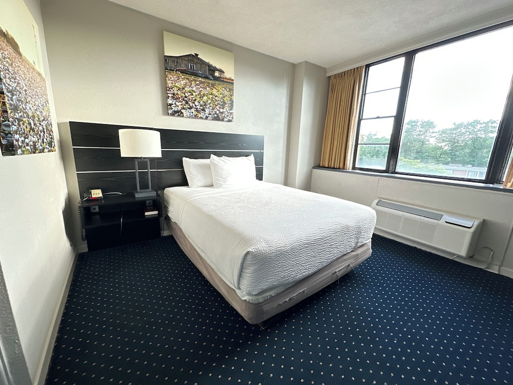 Inn at Lebanon - photo 12