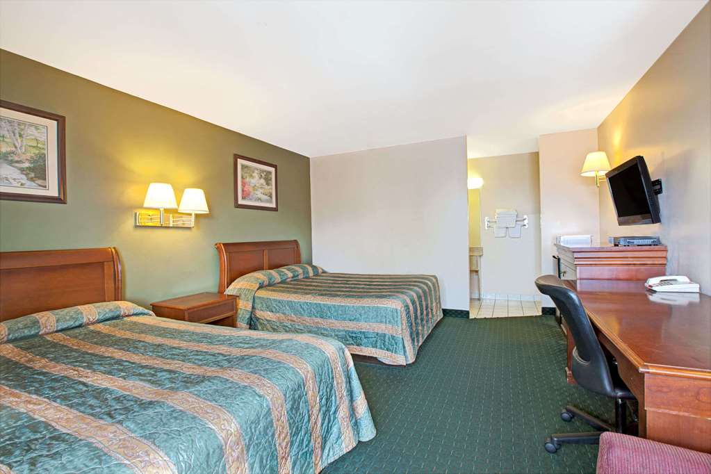 Knights Inn South Hackensack - photo 11