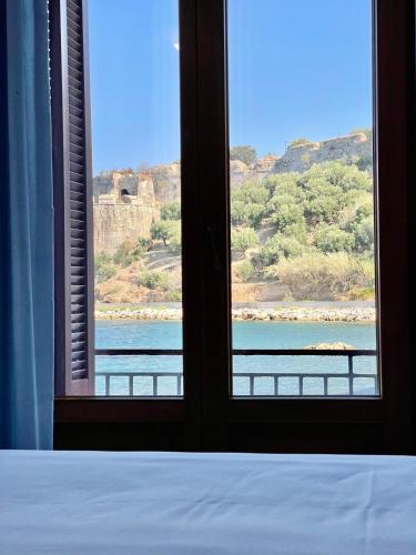 Xenios Zeus Rooms — Koroni — photo 4