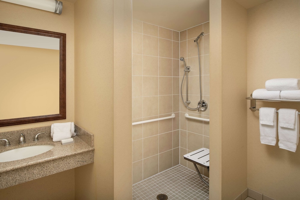 Hilton Garden Inn Yakima Downtown - photo 24