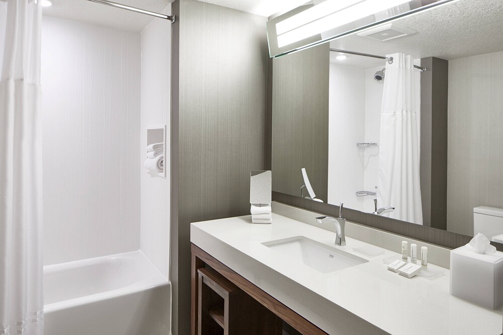 Courtyard by Marriott Minneapolis West - photo 16
