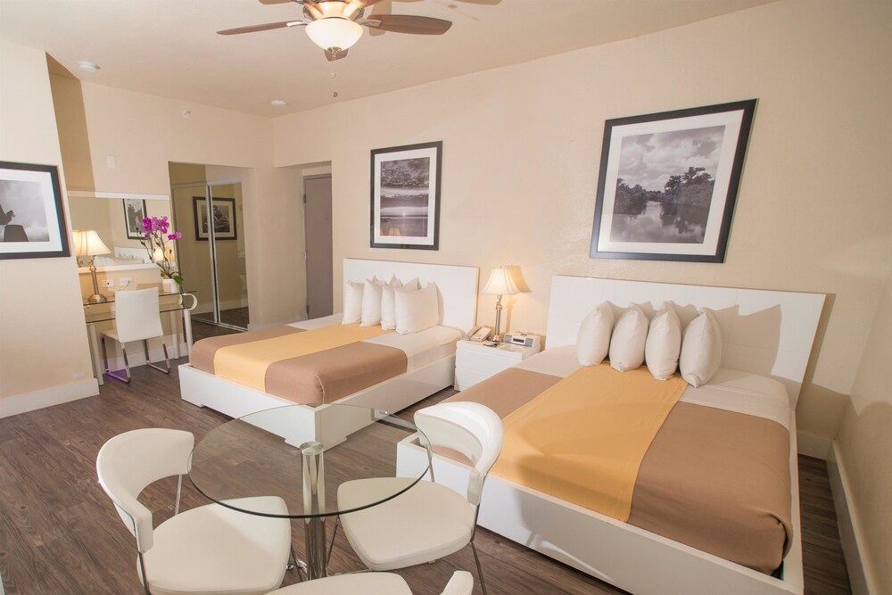 Ocean Five Hotel - photo 7