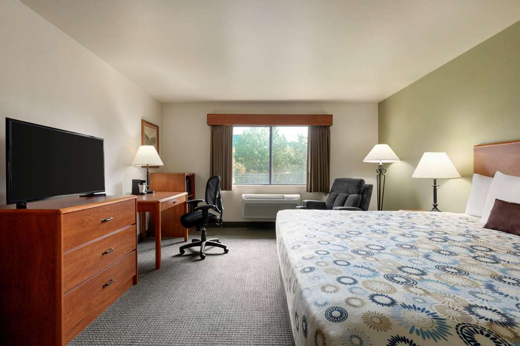 AmericInn by Wyndham Havre - photo 15