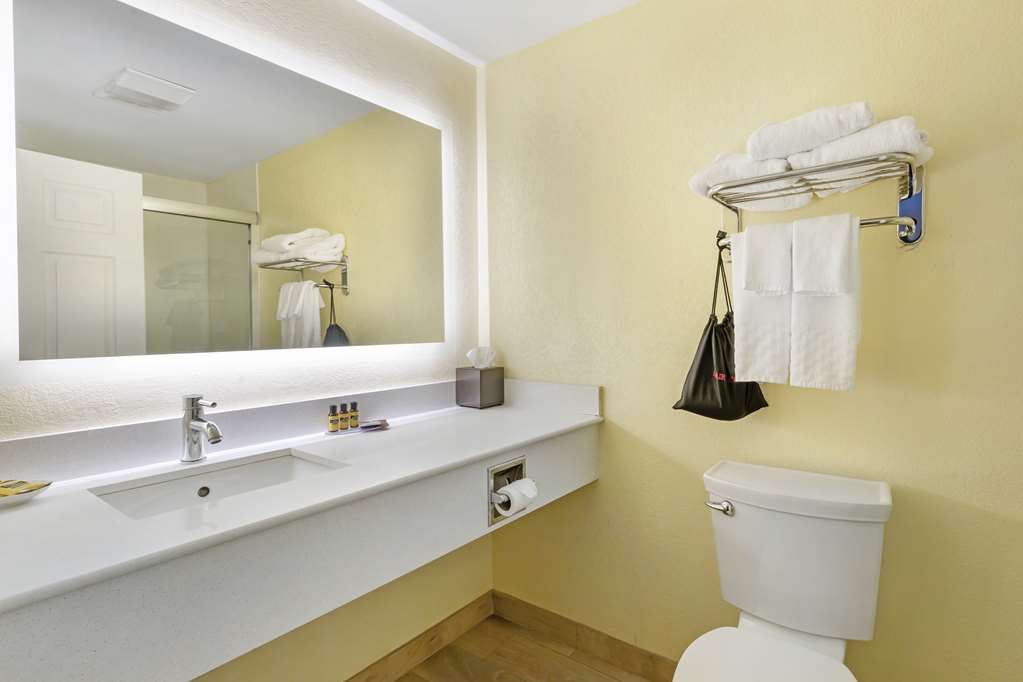 Best Western Plus Cold Spring - photo 25
