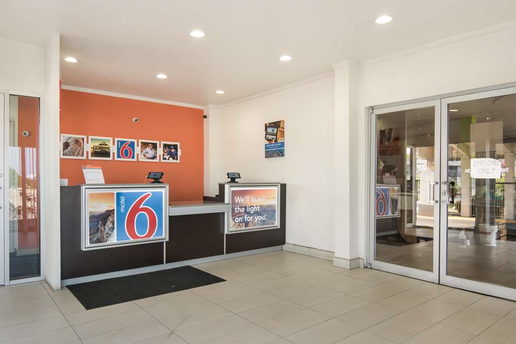 Motel 6 Fort Worth TX Seminary - photo 22