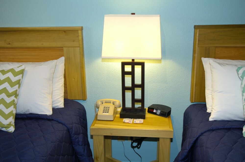 Trout Montana Motel - photo 22