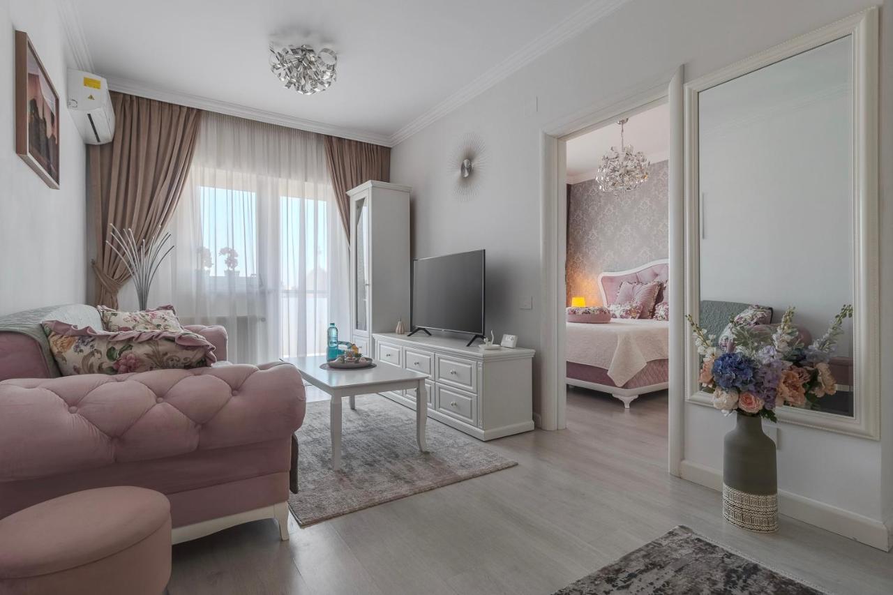 ExceLLence BH Suite — 4-Star Luxury Hotel in Oradea, Romania