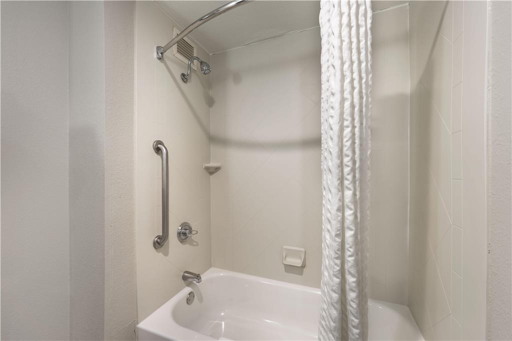 Best Western Plus Castlerock Inn & Suites - photo 23
