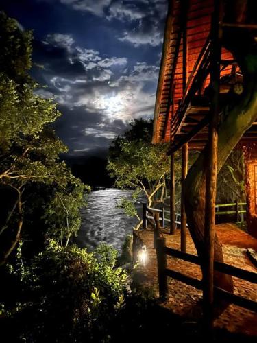 JakkalsDraai River Bush Lodge — 4-Star Luxury Hotel in Hoedspruit, South Africa