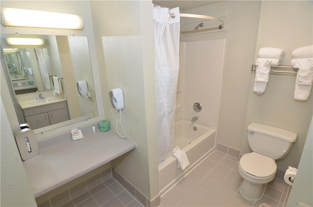 Days Inn & Suites by Wyndham Jekyll Island - photo 18