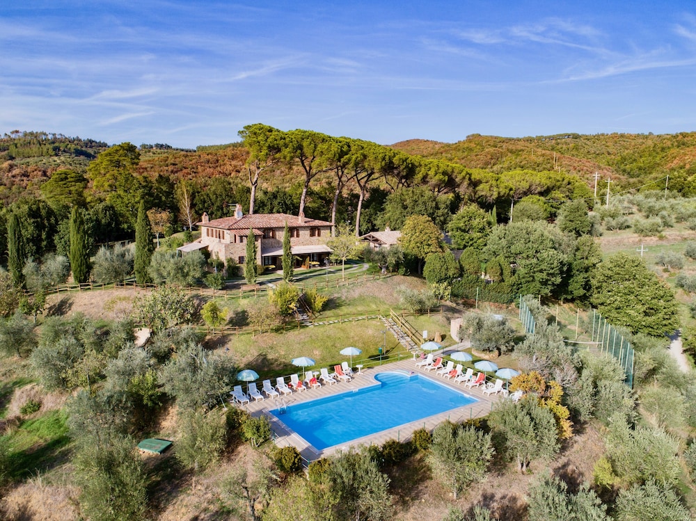 Agriturismo Malagronda — 4-Star Luxury Hotel in Citta Della Pieve, Italy
