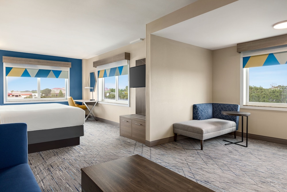 Holiday Inn Express Hotel & Suites Fort Pierce West by IHG - photo 16
