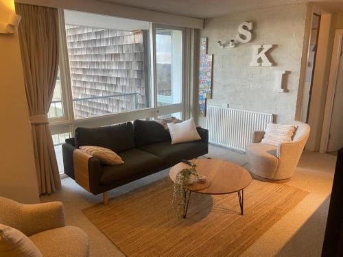 On Mountain Apartment Twin Towers 304b — Mount Buller