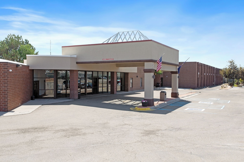 Studio 6 Suites Butte MT I 90 I 15 — hotel in Butte