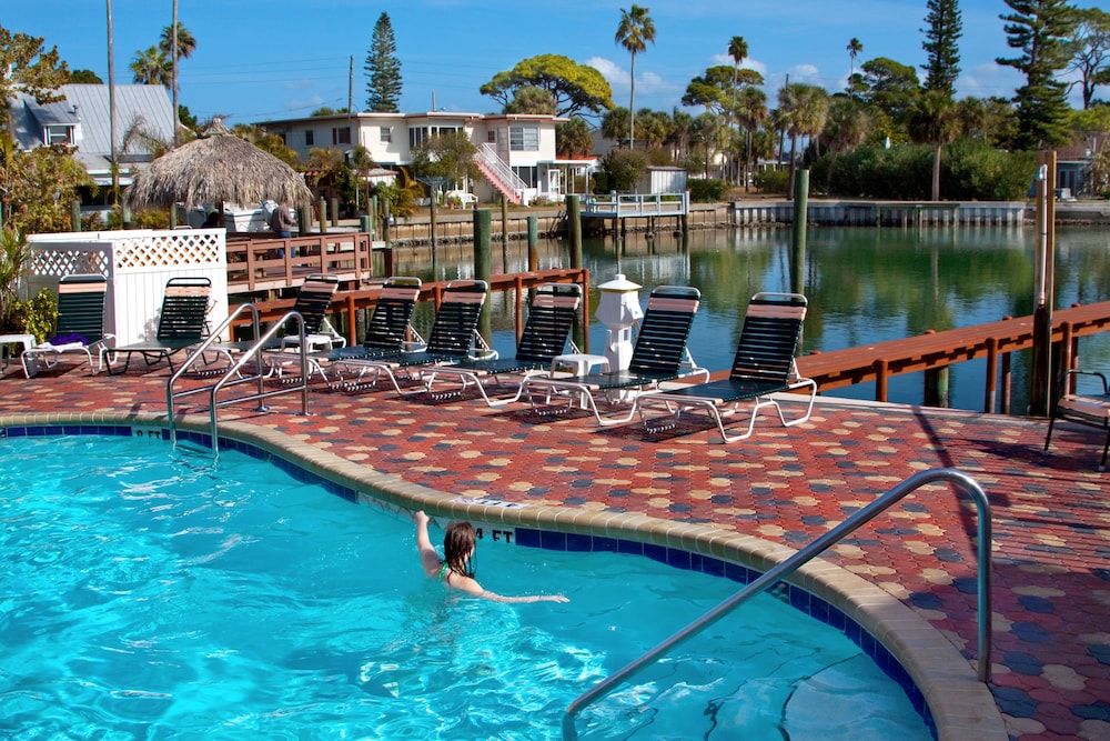 Bayview Plaza Waterfront Resort - photo 47