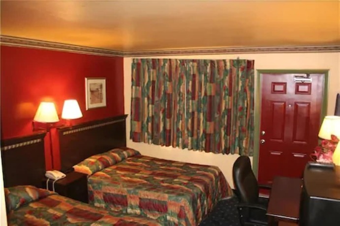 Plaza Travel Inn - photo 9