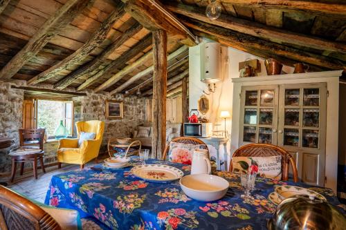 Vivienda Pasiega Lo Lucas 1920 - carbon neutral hotel in Unknown City