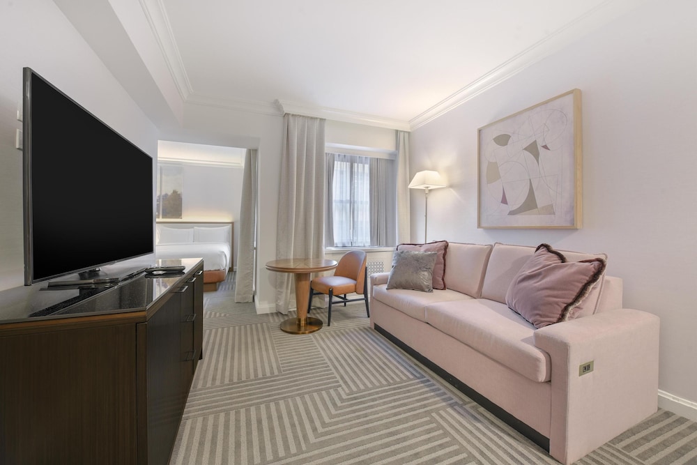 Capital Hilton - photo 76