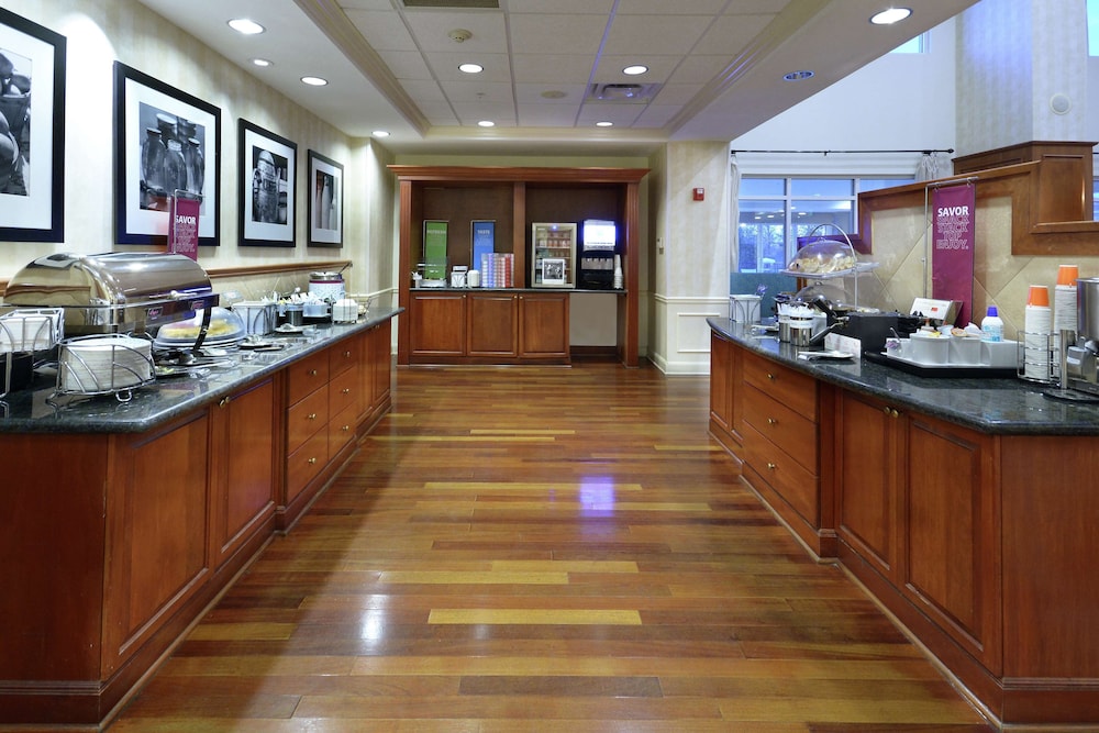 Hampton Inn & Suites Clinton I 26 - photo 34