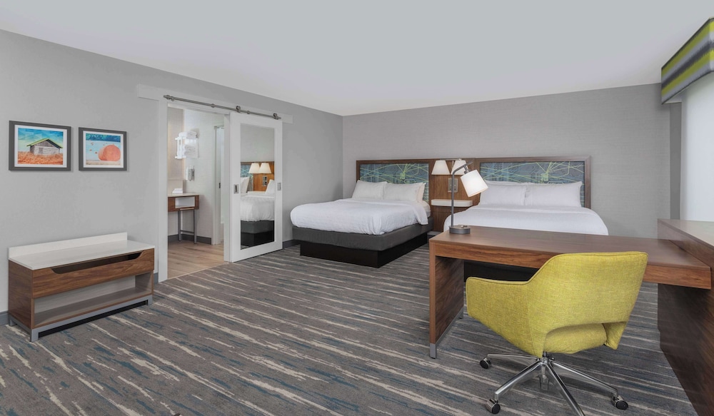 Hampton Inn & Suites Lincoln Northeast I 80 - photo 5