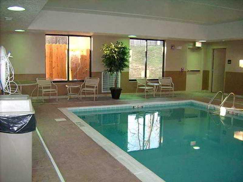 Hampton Inn Maysville - photo 6