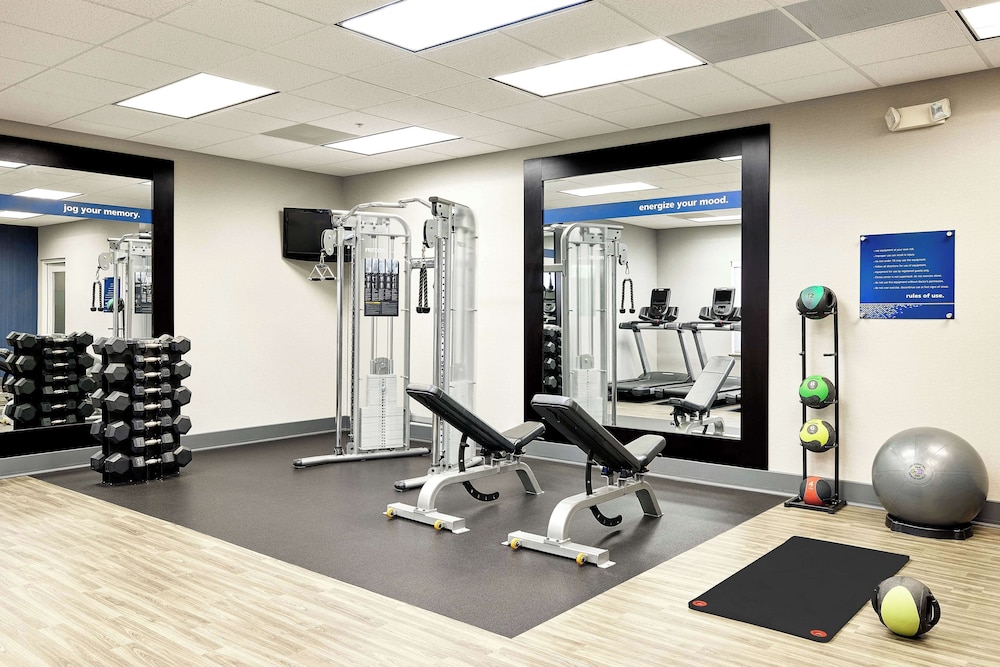 Hampton Inn & Suites Ridgecrest - photo 37