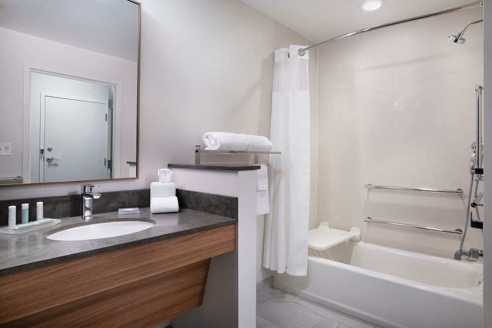 Fairfield Inn & Suites by Marriott Memphis Arlington - photo 16