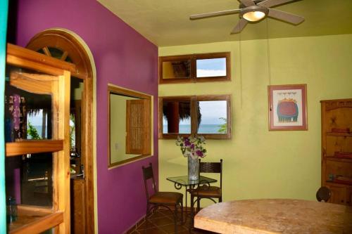 Bakusita 1bdr rustic oceanview — 4-Star Luxury Hotel in Cruz De Huanacaxtle, Mexico