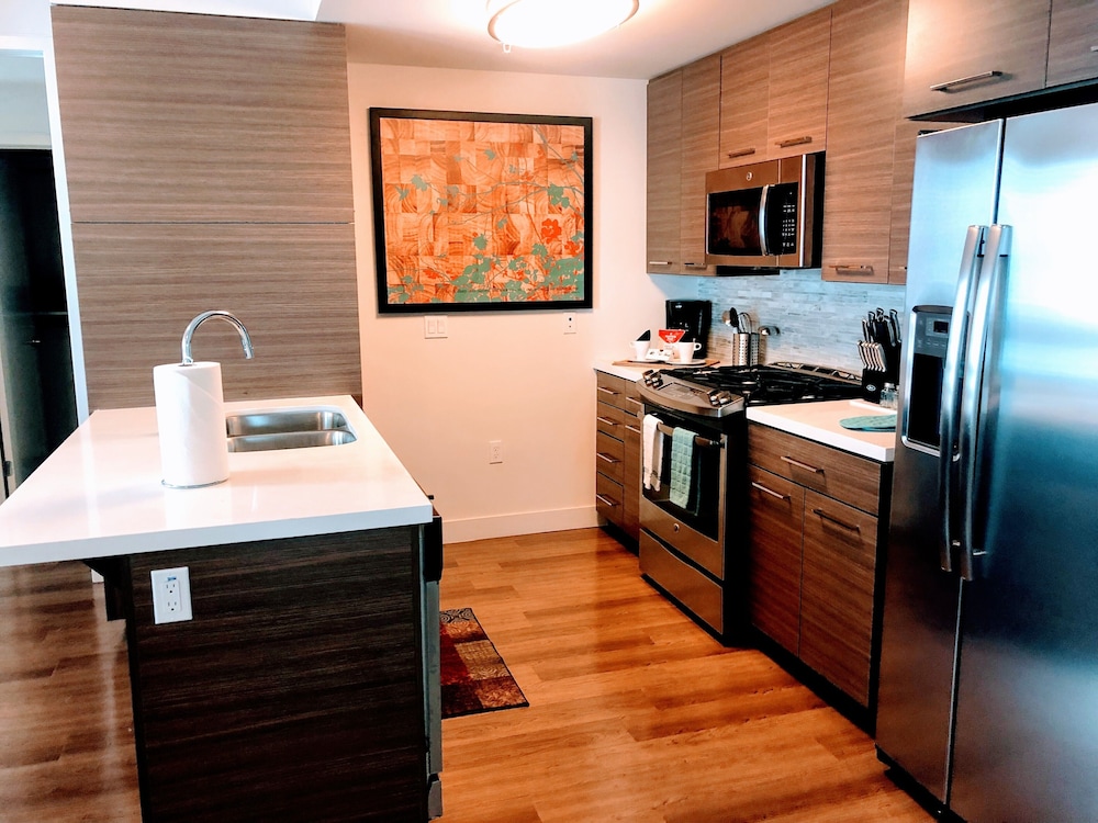 Resort Style Suites in Downtown LA - photo 19