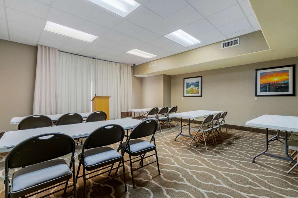 Comfort Suites Pflugerville Austin North - photo 15