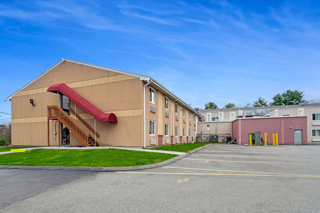 Americas Best Value Inn Foxboro - photo 7