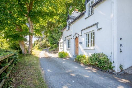 Braich Y Celyn Lodge — 4-Star Luxury Hotel in Bangor, United Kingdom