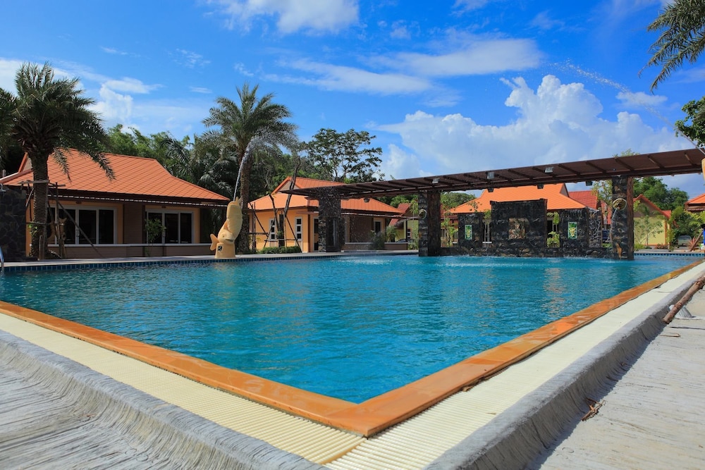 Pueanjai Resort and Restuarant in Chumphon, Thailand