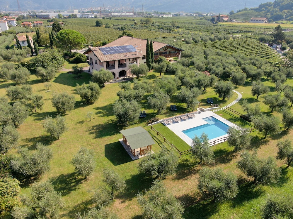O live Agriresort - carbon neutral hotel in Arco
