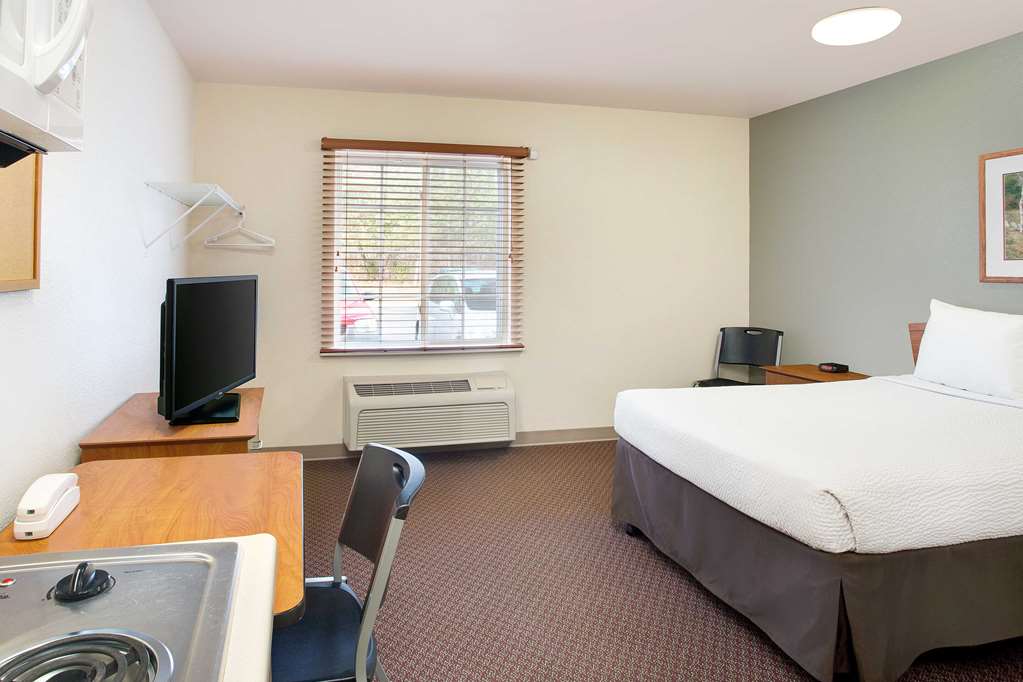 WoodSpring Suites Asheville Biltmore West - photo 6