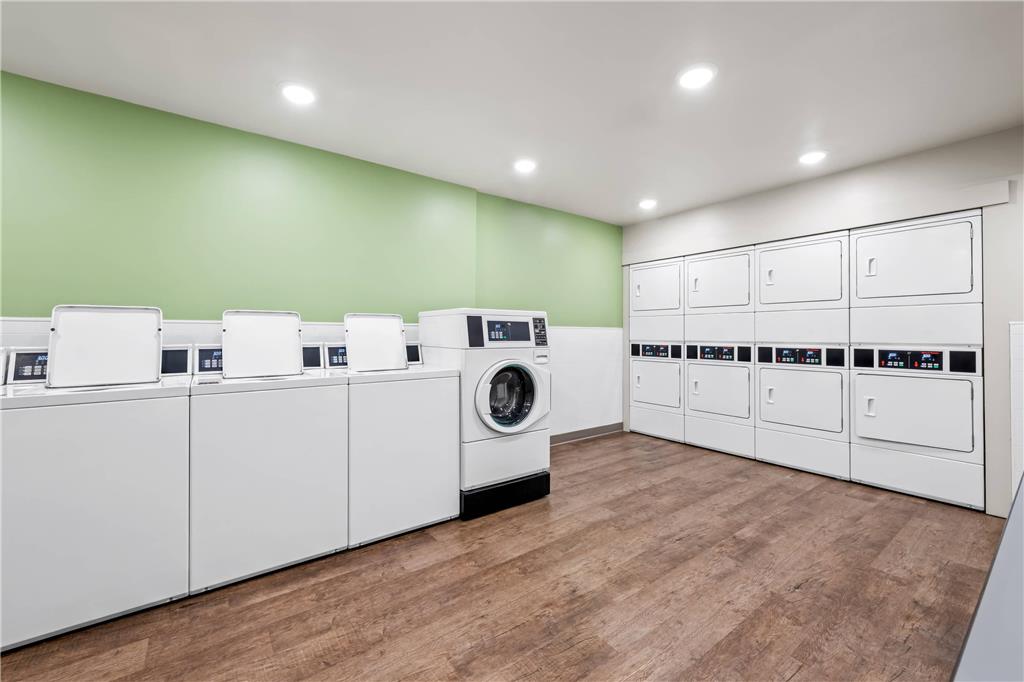 WoodSpring Suites Winston Salem near Hanes Mall - photo 28