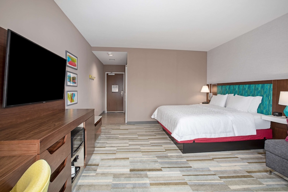Hampton Inn & Suites Watsonville - photo 16